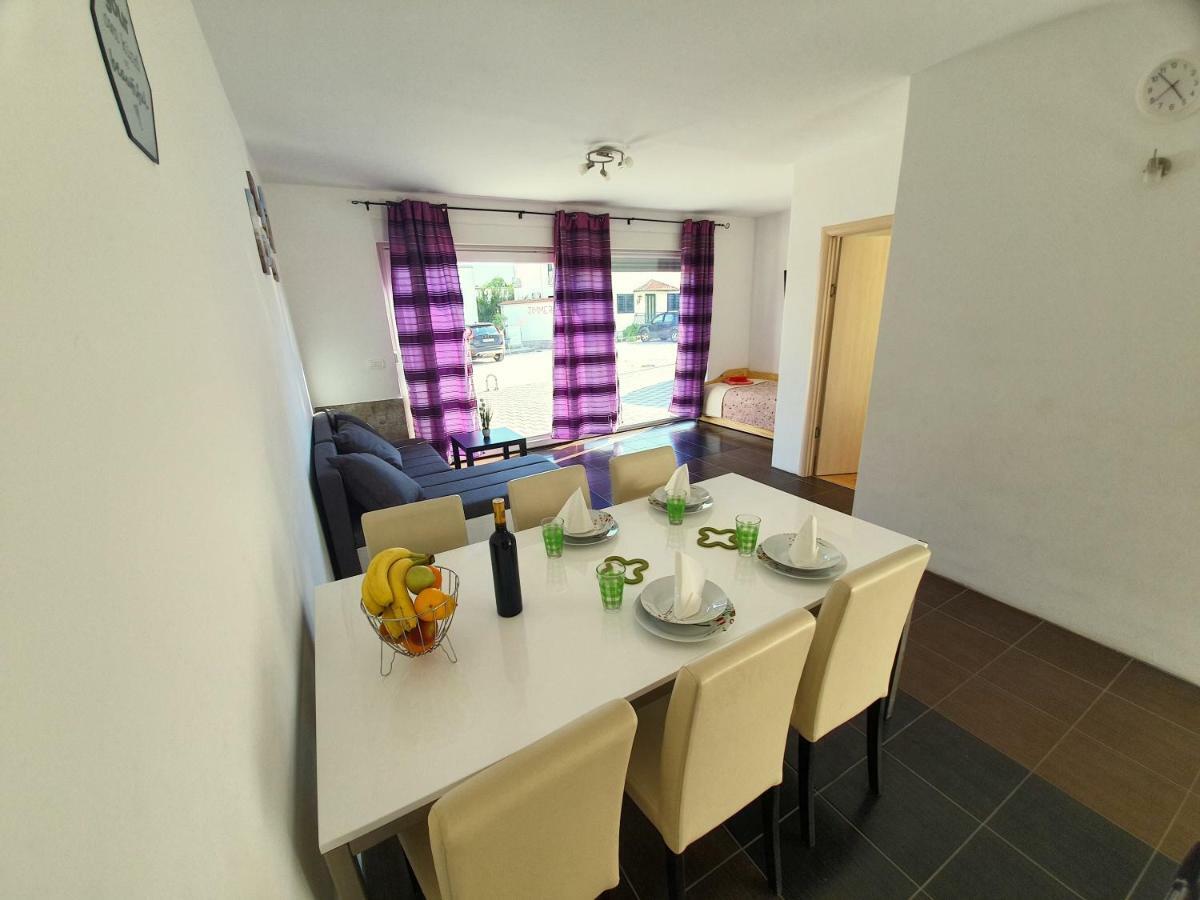 Apartments Lara Drvenik  Extérieur photo